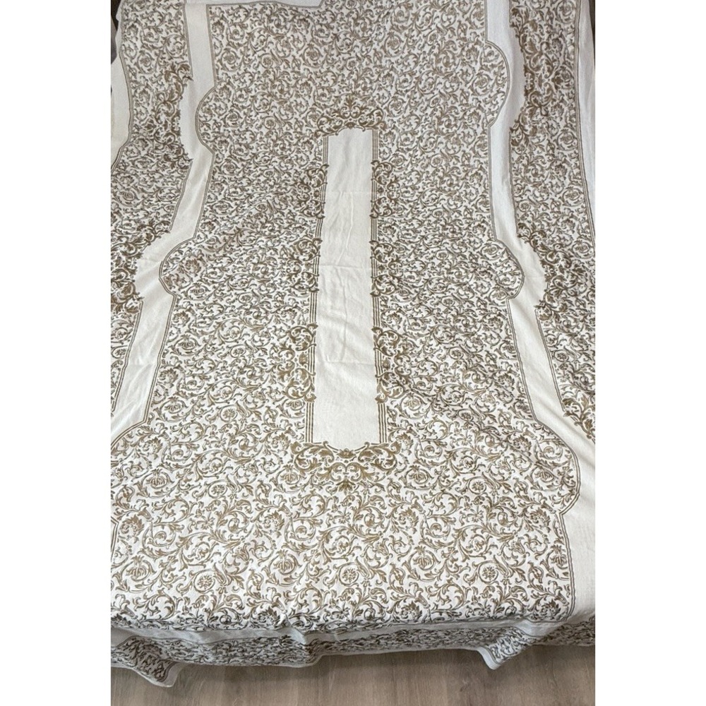 Formal Tablecloth Elegant Filigree  Gold White Arabesque 66x104 Holiday‎ Arches